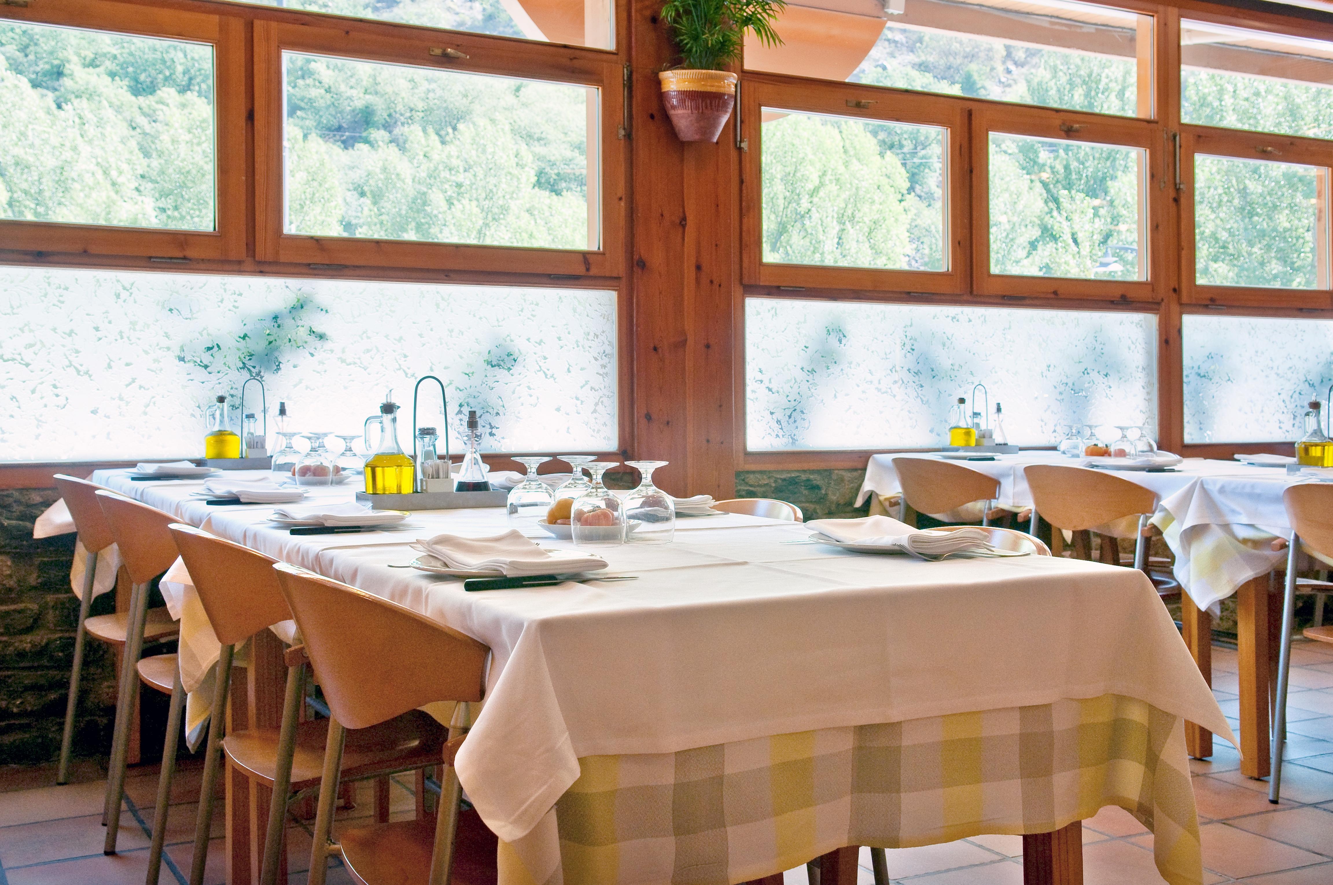 Hotel Restaurant Les Brases Sort Restoran fotoğraf