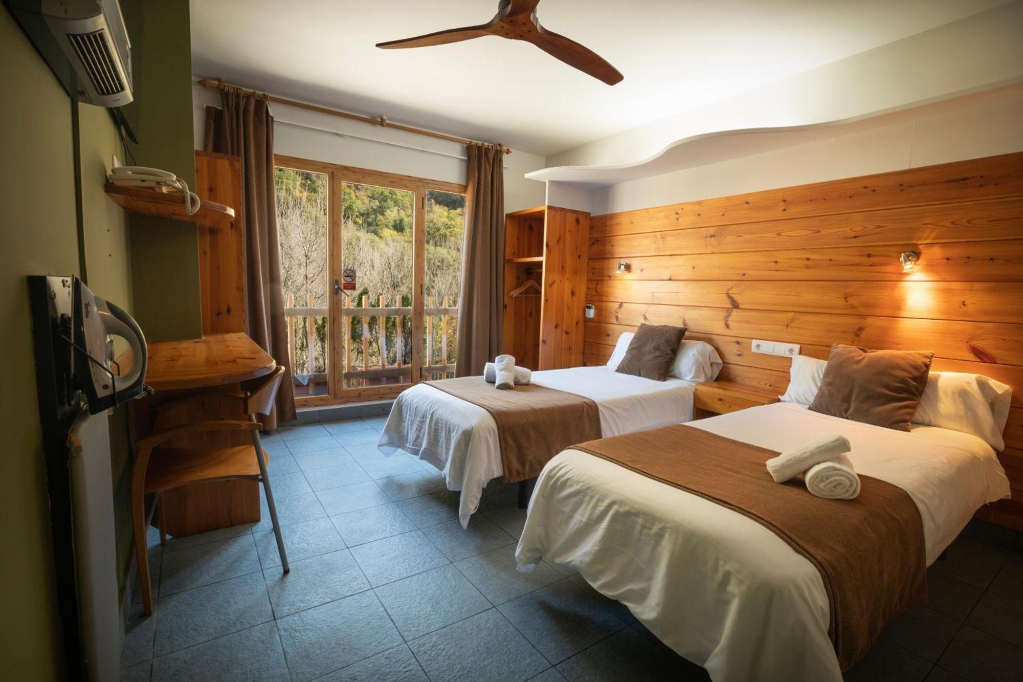 Hotel Restaurant Les Brases Sort Dış mekan fotoğraf